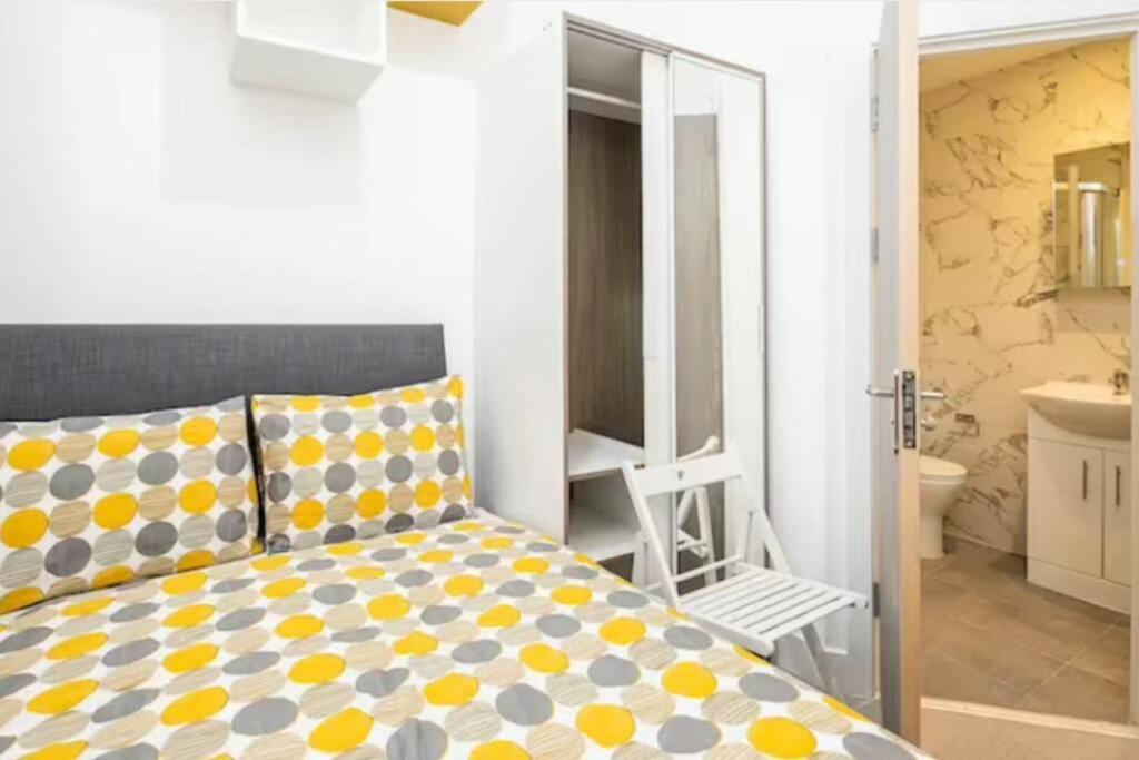 Great Location Service And Stay Double Ensuite Room With Shared Kitchen- 5Mins Walk From Tufnell Park London Kültér fotó